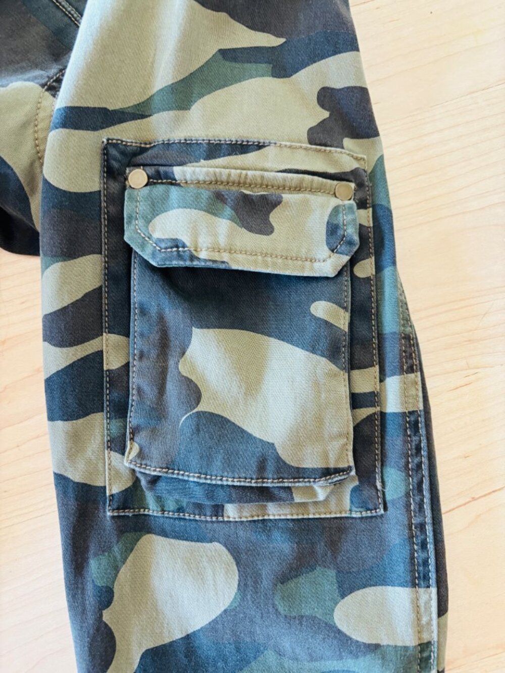 CAMO Jacket with Button In Faux Leopard Lining - Picture 7 of 10
